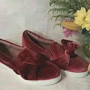 Libby Edelman Velvet Slip-ons